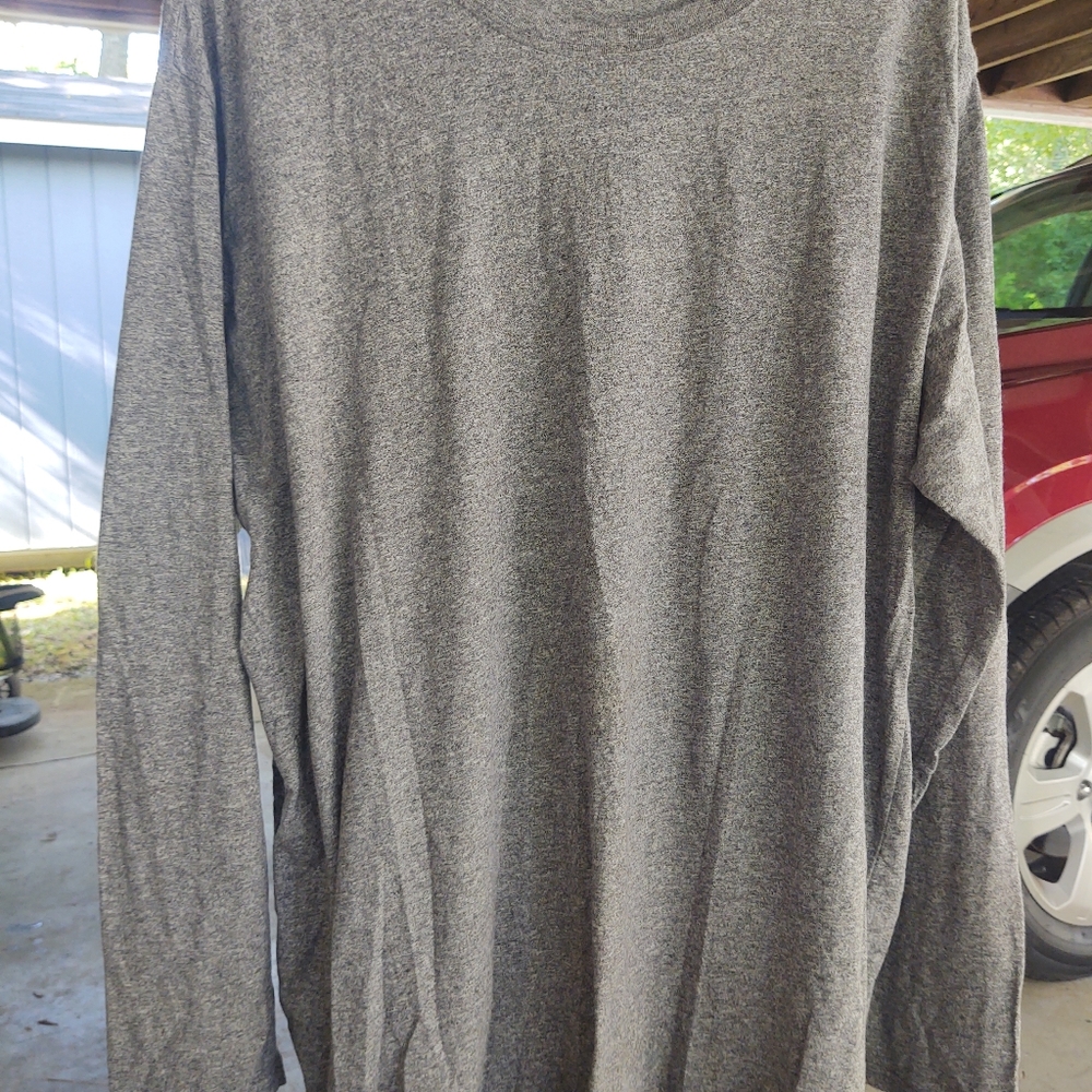 Hanes long sleeve tee